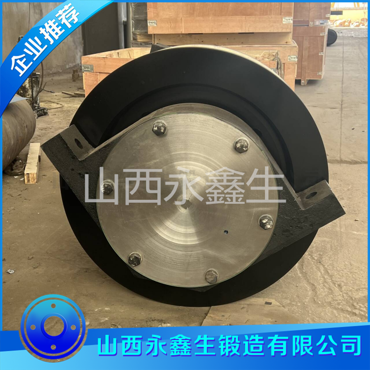 过跨跨车车轮锻件